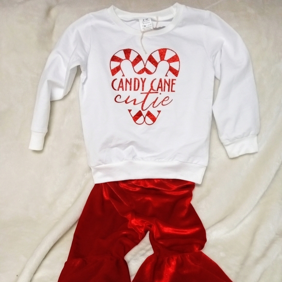 Other - NWT Candy Cane Cutie White Sweatshirt and Pants Set